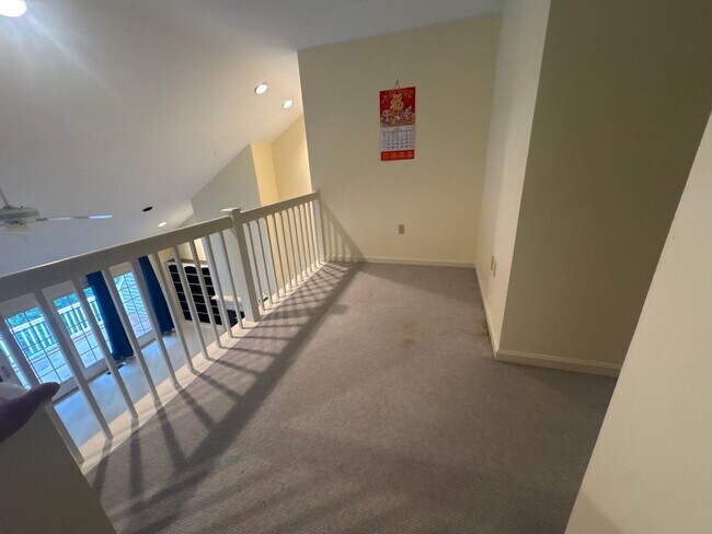Building Photo - 401 Browning Ln