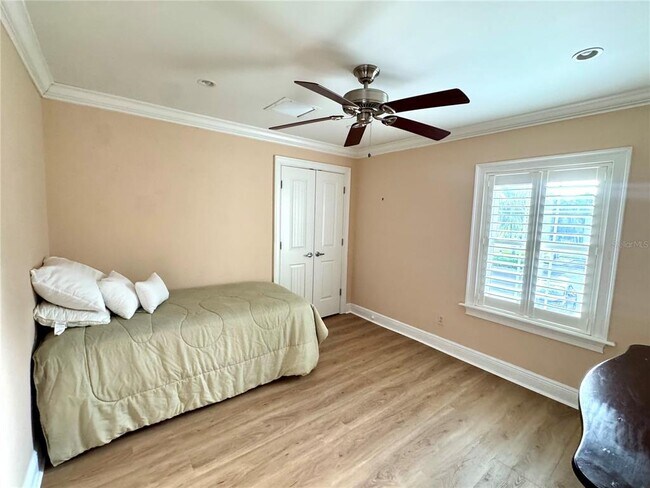 Building Photo - 4974 Coquina Key Dr SE