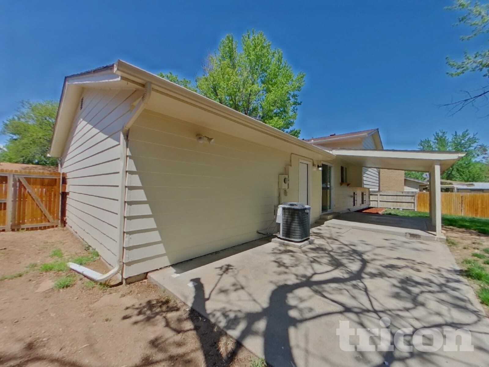 Building Photo - 348 S 29th Ave