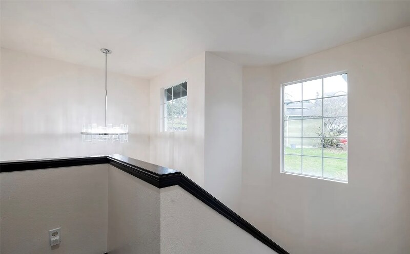 Building Photo - 27800 20th Pl S