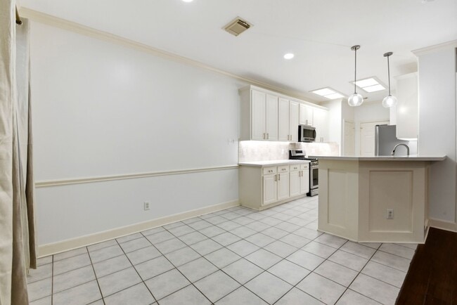 Building Photo - 78 N Camellia Grove Cir