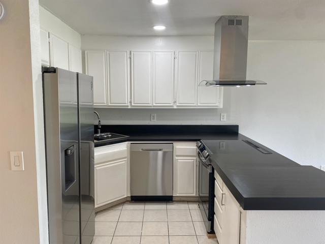 Building Photo - 2507 Navarra Dr