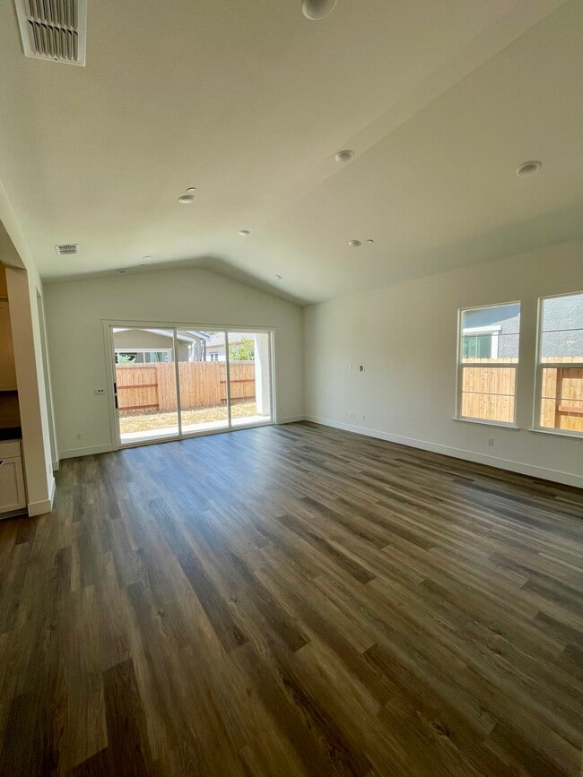 Building Photo - 2053 Carmel Rnch Cir