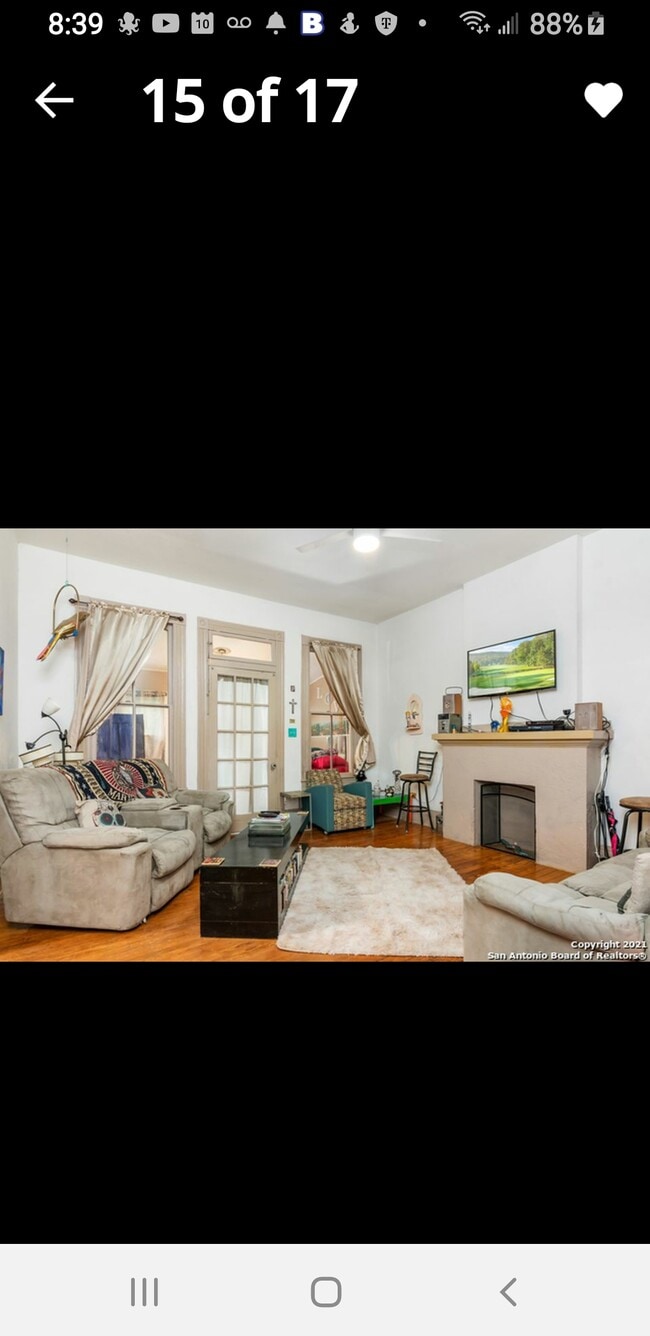 Building Photo - 2223 E Commerce St