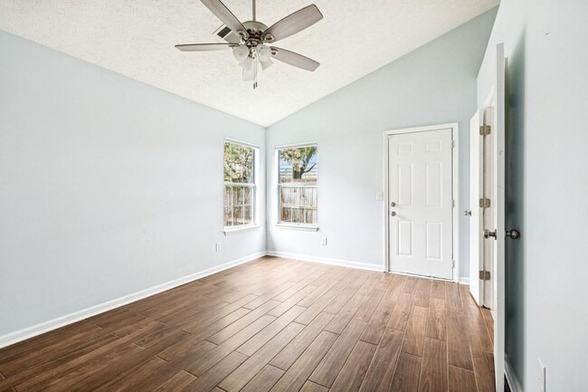 Building Photo - Welcome to this beautifully remodeled sing...