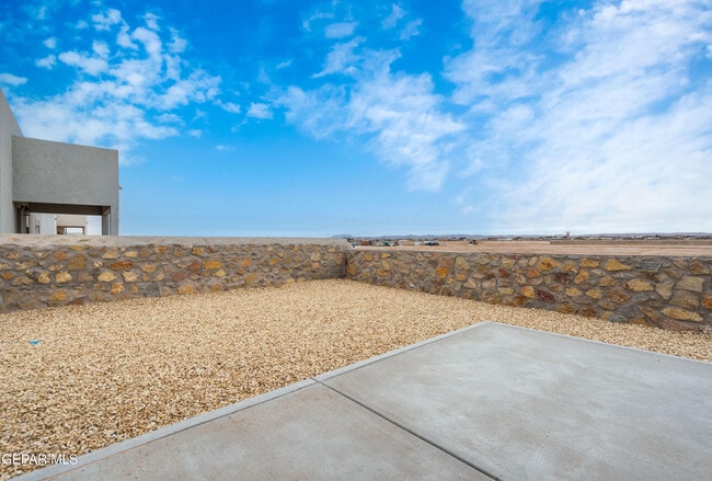 Building Photo - 720 Paseo Dulce Ave
