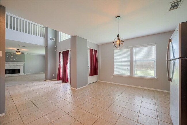 Building Photo - 3927 Flatwood Dr