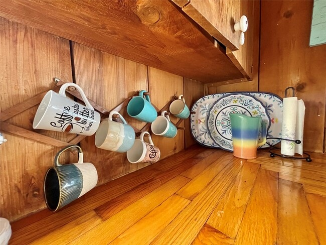 Building Photo - 1111 Surf Dr