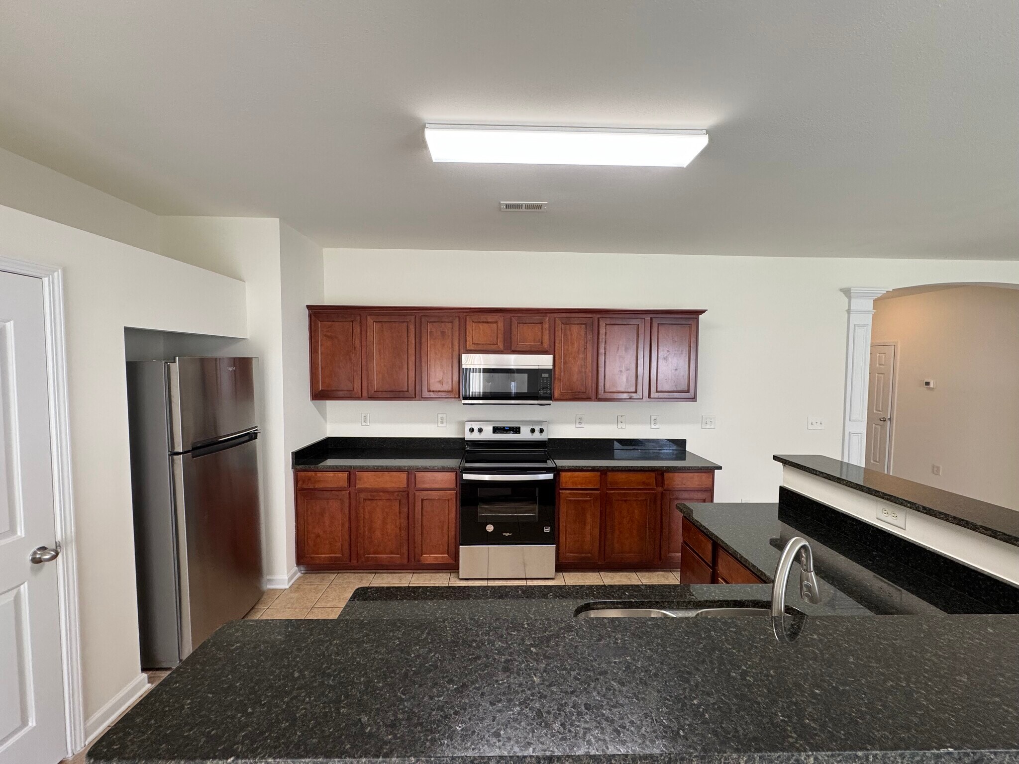 Building Photo - 6718 Sequoia Hills Dr