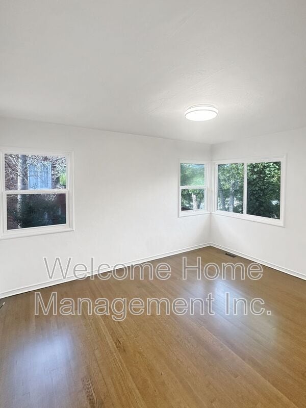 Building Photo - 5808 Estates Dr