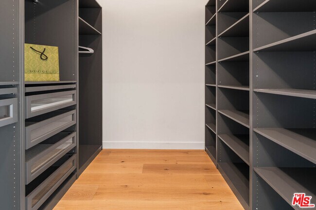 Building Photo - 4405 Costa De Oro