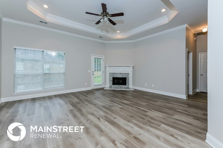 Building Photo - 1215 Riverford Dr
