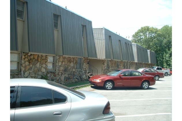 Primary Photo - 111 Overlook Dr