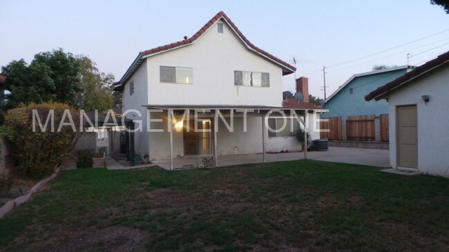 Building Photo - 2182 Garretson Cir