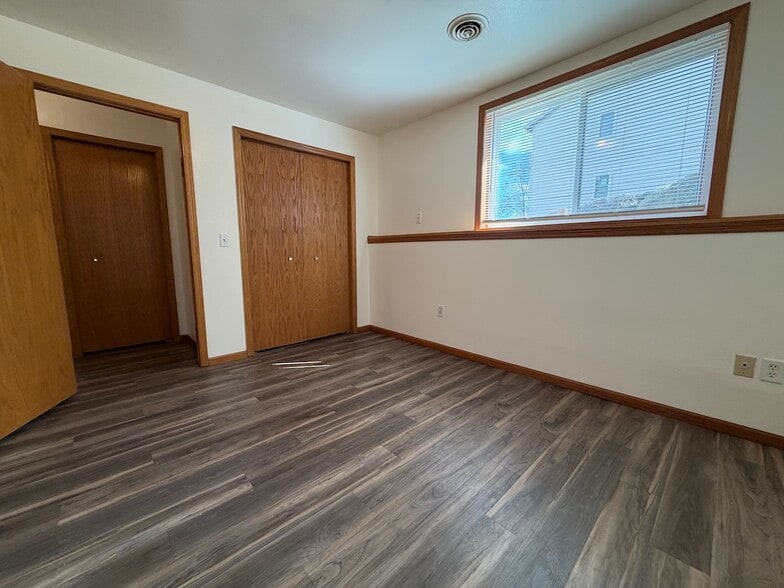 2nd BR - 517 Trail Side Dr