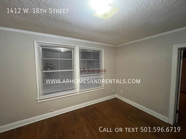 Building Photo - 1412 W 18th St