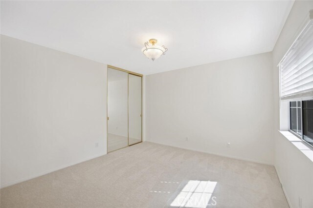 Building Photo - 5974 Ruthwood Dr