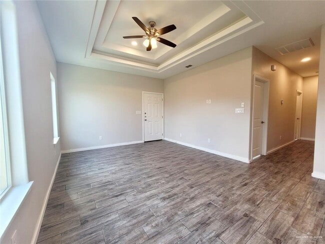 Building Photo - 14 Sandpiper Ave