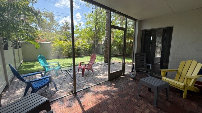Building Photo - Charming 2/2 Seasonal Rental in Sarasota – Minutes from the Beach! Private Courtyard Included!!