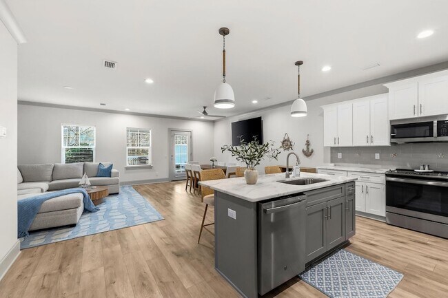 Building Photo - 45 Golden Bell Ct