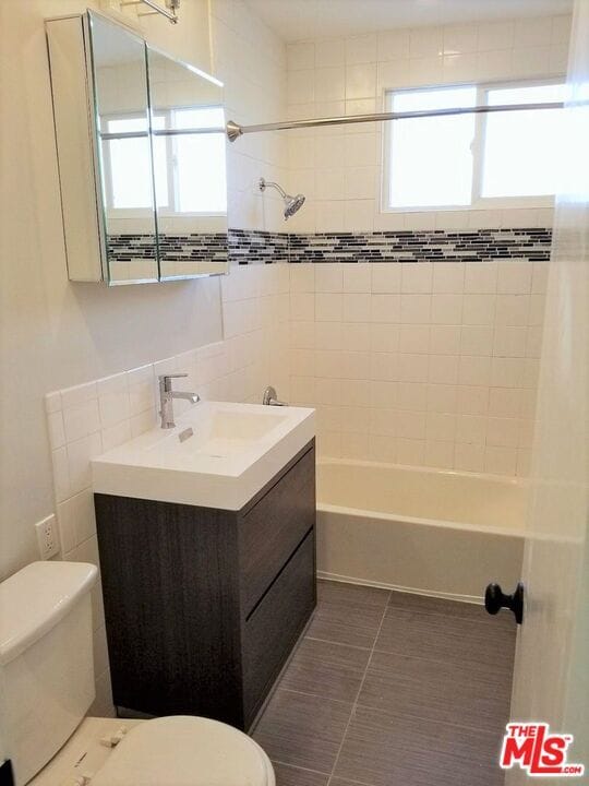 Building Photo - 1462 S Shenandoah St