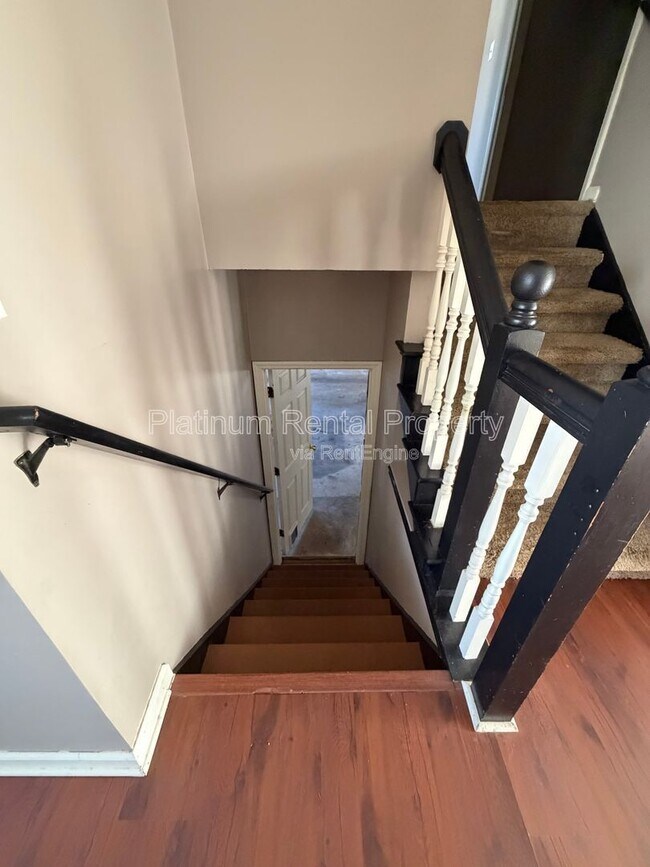 Building Photo - 2063 Winsburg Dr