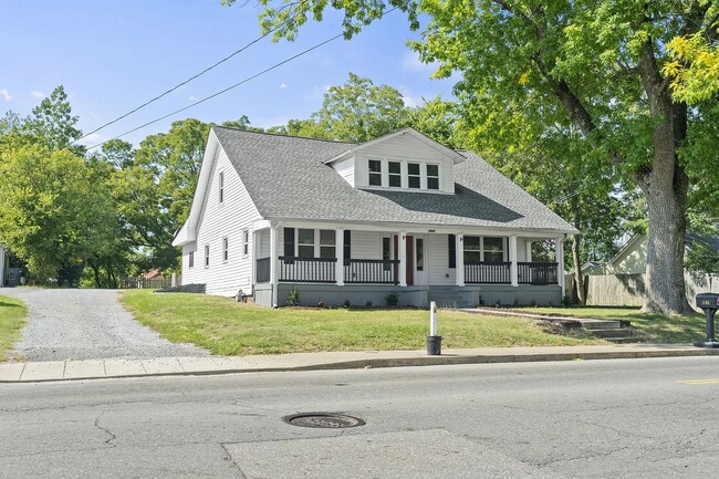 Building Photo - 1509 S Main St