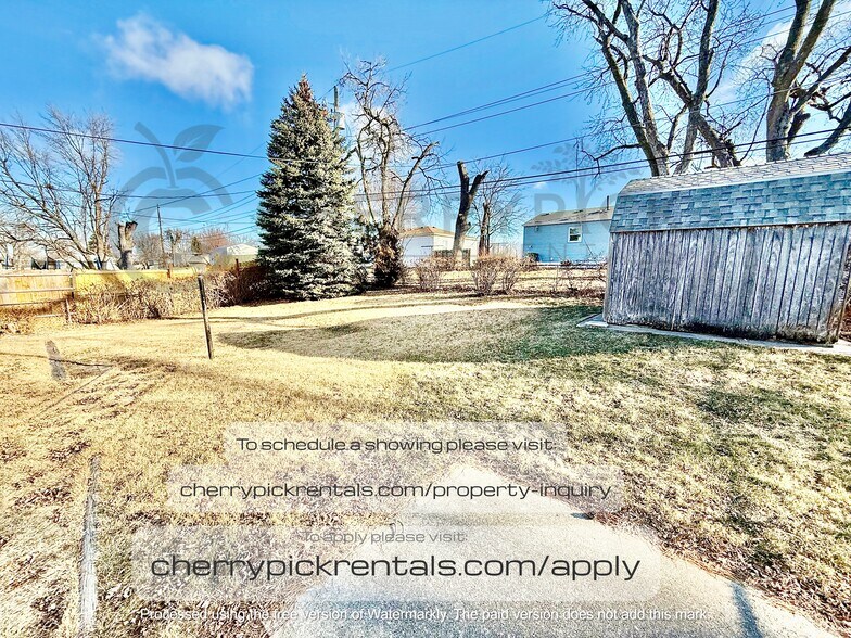 Building Photo - 7201 S 22nd St