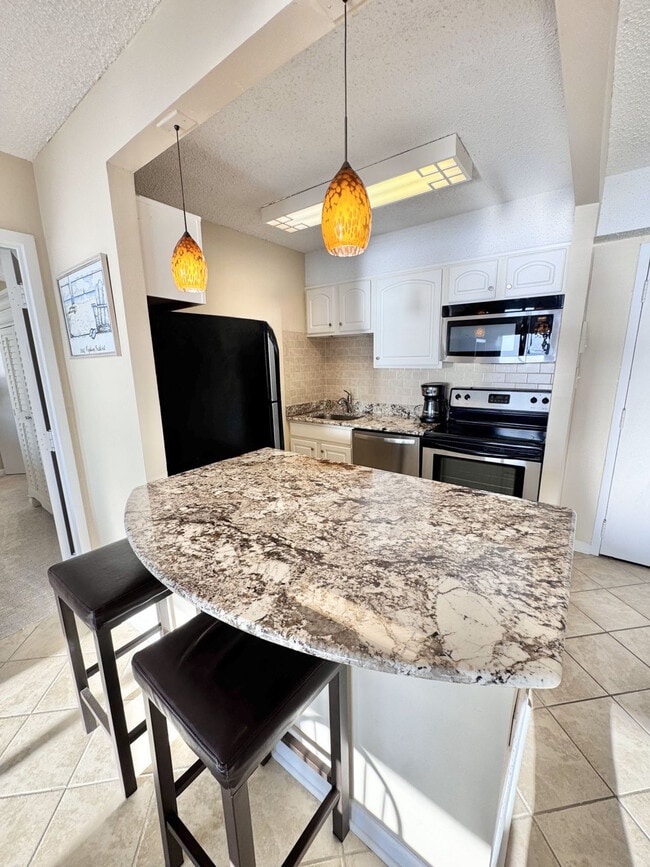 Building Photo - 215 Atlantic Ave