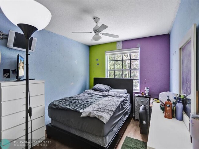 Building Photo - 613 NW 135th Terrace