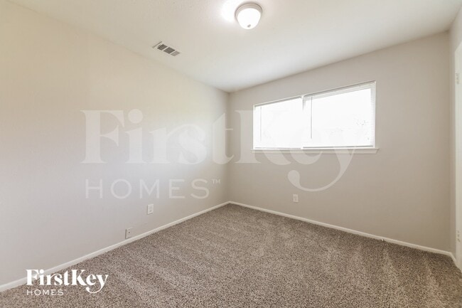 Building Photo - 101 Sesame Dr