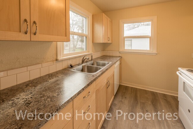 Building Photo - Comfortable Home in Residential Walla Walla