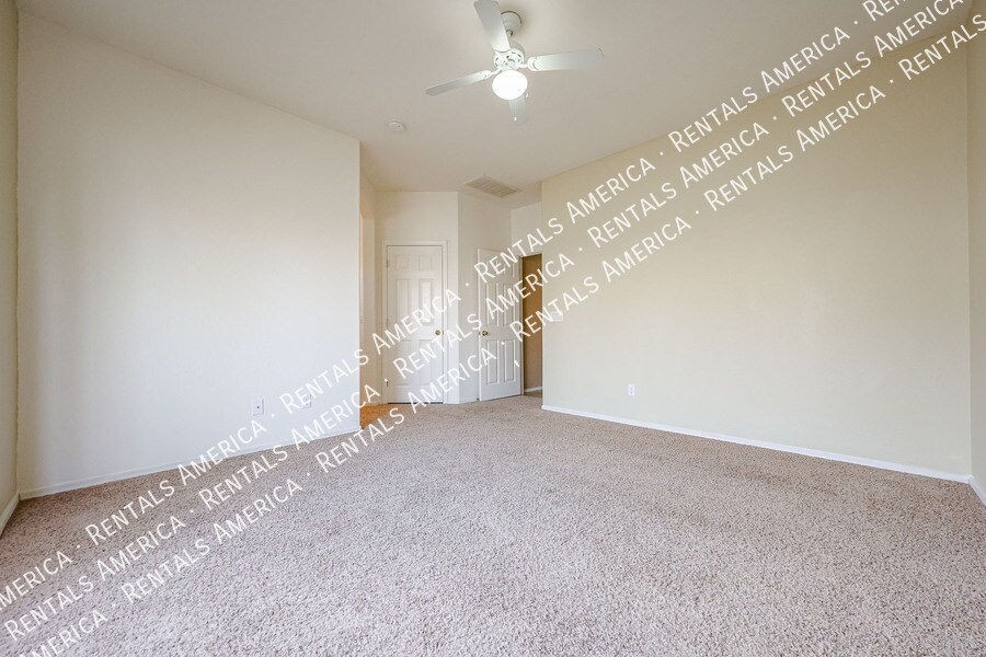 Building Photo - 3752 E Woodside Way