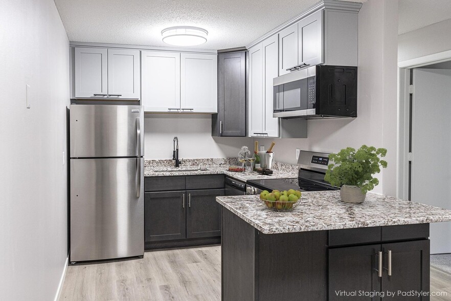 Primary Photo - SkyHill Apartments