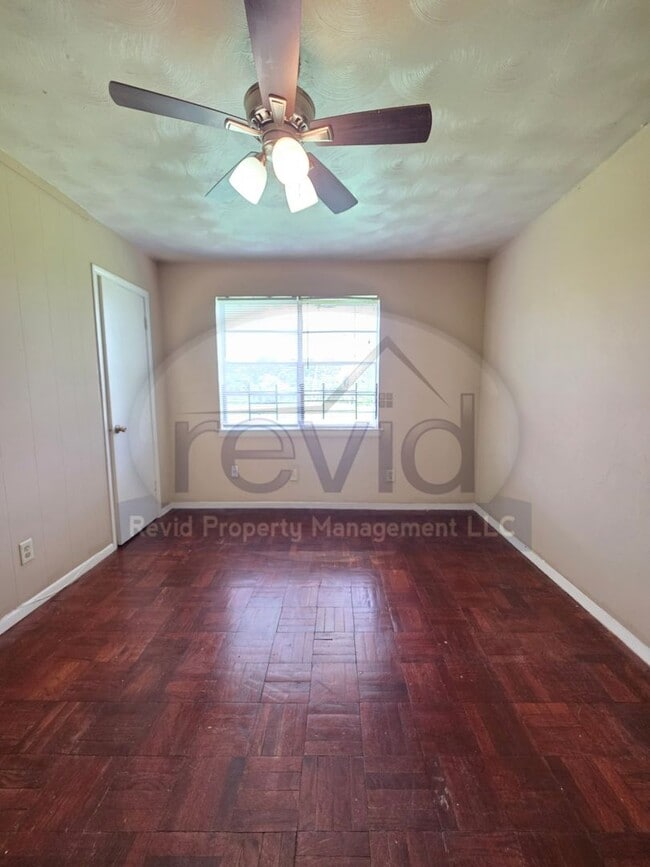 Building Photo - 2440 Charjean Cove