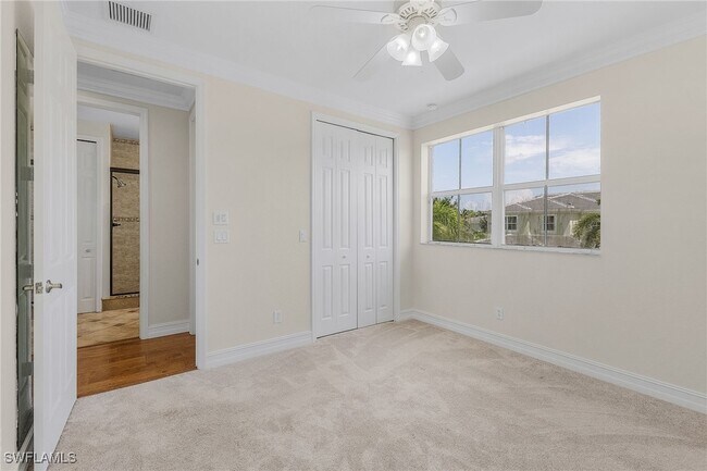 Building Photo - 1325 Mariposa Cir