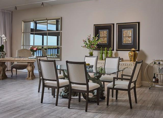 Building Photo - 2450 Presidential Way