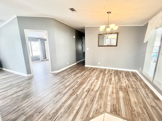Building Photo - 5498 Crane Feather Dr