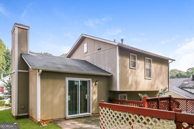 Building Photo - 2089 Glenwood Downs Dr