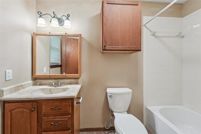 Building Photo - 3751 Glade Forest Dr