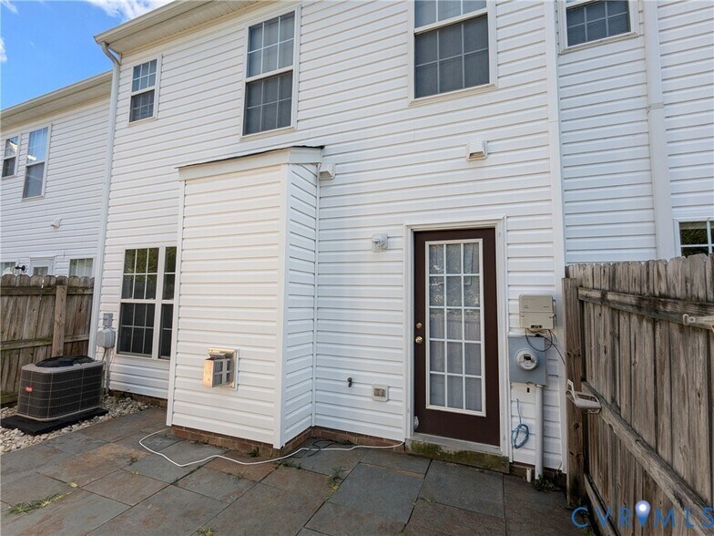 Building Photo - 5606 Millwheel Way