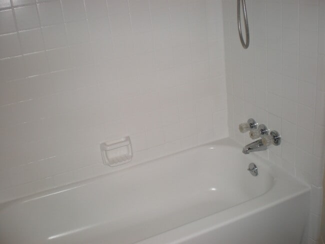 Building Photo - 15803 Samoa Way