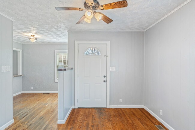 Building Photo - 2920 Byington Beaver Ridge Rd