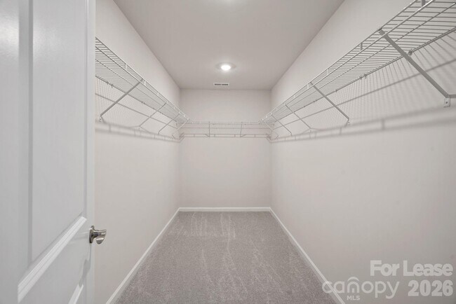 Building Photo - 1423 Caracara Ct