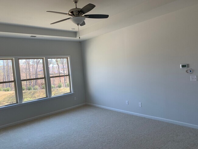 Building Photo - 3561 Creek Hollow