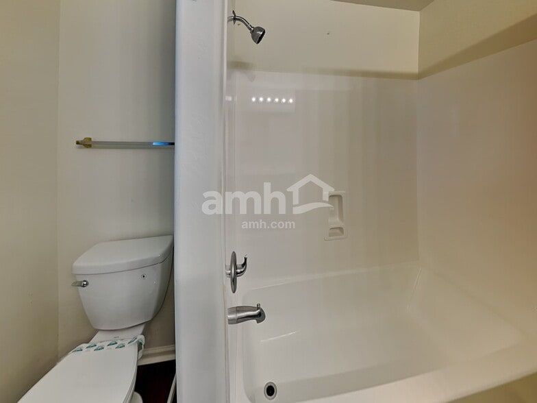 Building Photo - 17781 W Andora St