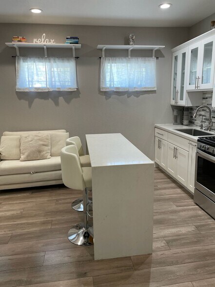 Building Photo - 3571 Pleasant Echo Dr