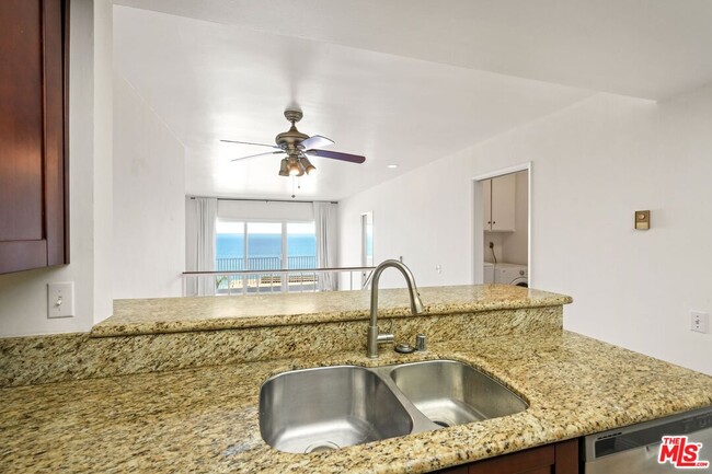 Building Photo - 18103 Coastline Dr