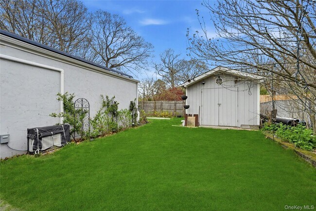 Building Photo - 38 Ormond Ave