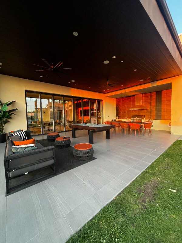 Building Photo - 279 Carmona